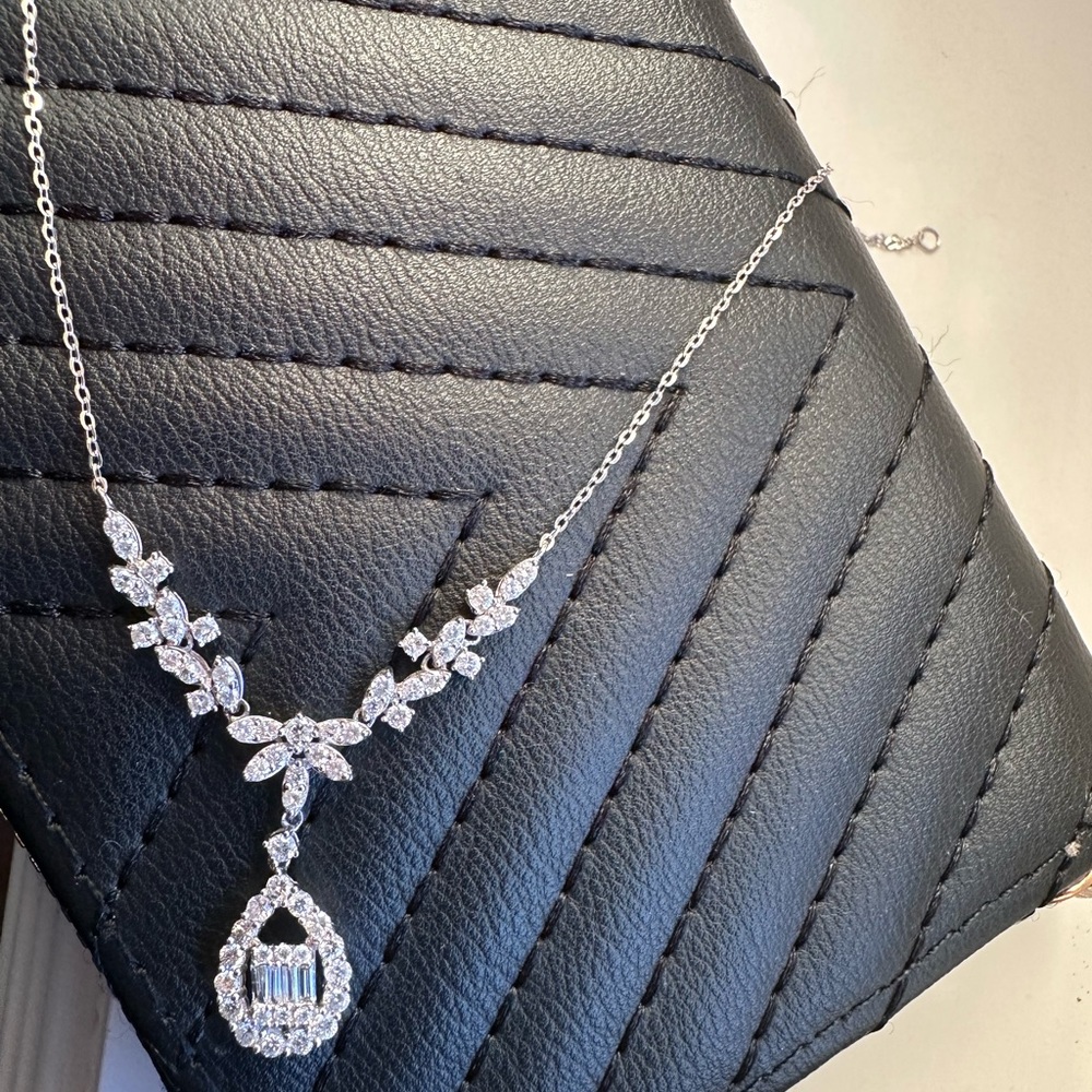 1.14 Carat of Natural Diamonds Princess Necklace RARE